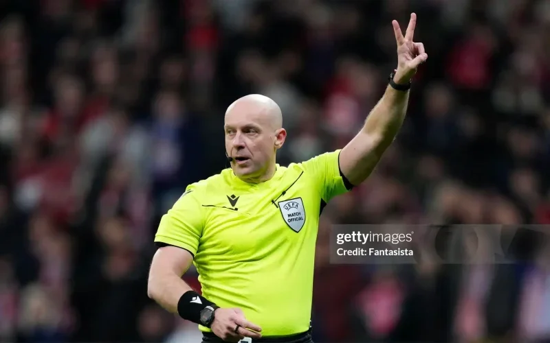 Trọng tài UEFA bác bỏ tin giả về Mbappe