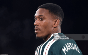 Martial sớm nở nhưng chóng tàn.