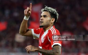 Vũ điệu rực lửa của Luis Diaz