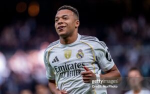 Mbappe – Bóng ma mới của Barcelona