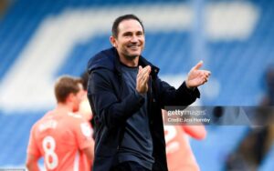 Lampard lại trở thành hiện tượng trên ghế huấn luyện