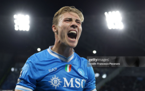 Rời MU là lối thoát tốt nhất của Hojlund