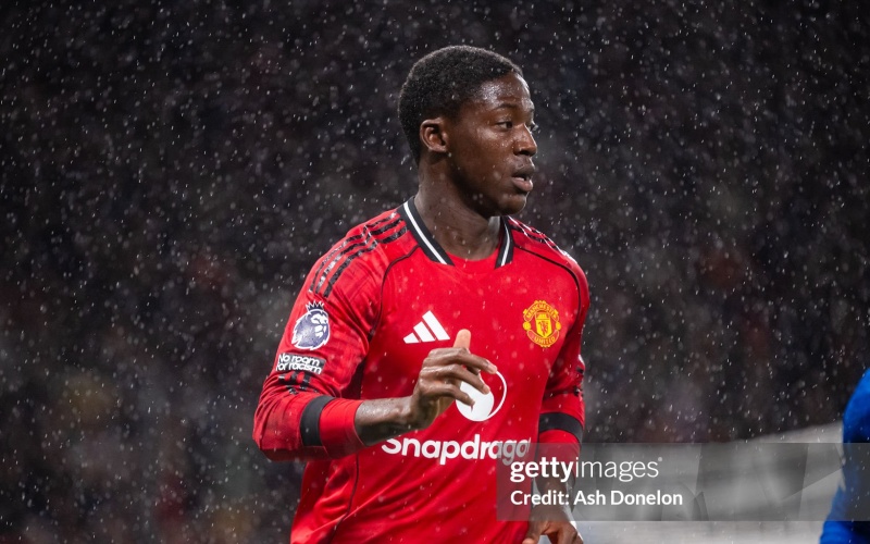 Mainoo bị “xiềng xích”: Cơ hội bị đánh cắp hay thử thách cần vượt qua?