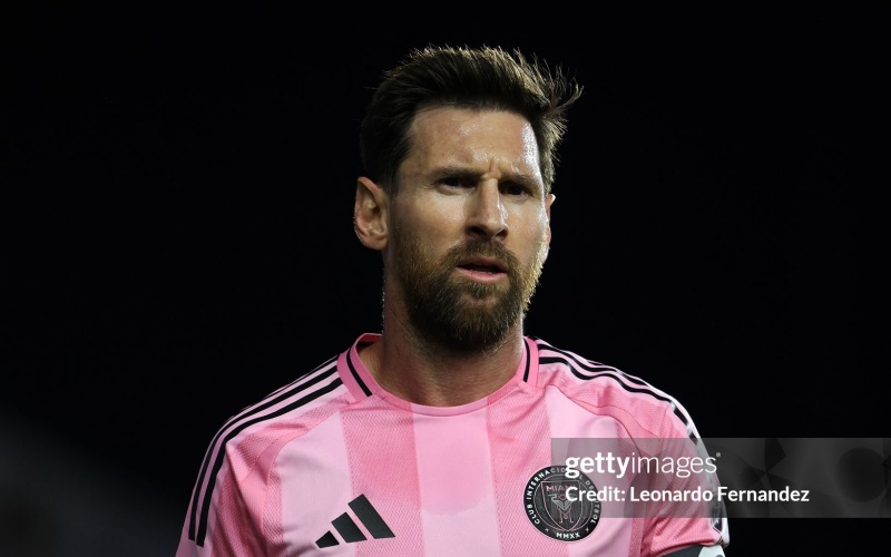 Thói quen ngốc ngếch của Messi