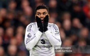 MU đừng mãi bám víu vào Casemiro