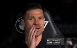 Ngả mũ trước Xabi Alonso