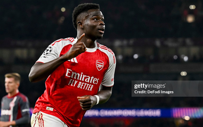 Arsenal trói chân Saka bằng ‘núi tiền’: 300.000 bảng/tuần cho biểu tượng của kỷ nguyên Arteta