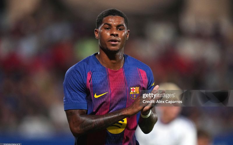 Rashford lột xác khó tin tại Barcelona