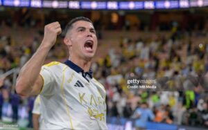 Ronaldo xứng danh tiền đạo toàn diện nhất thế giới