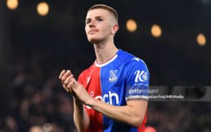 Ngôi sao Crystal Palace thành hàng hot