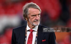 MU rung chuyển vì lệnh cấm mới