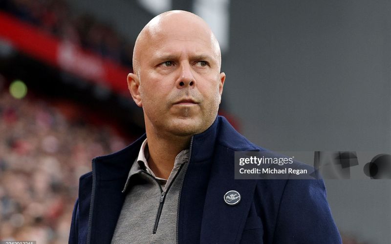 Sa thải Slot là bài học đắt giá với Liverpool