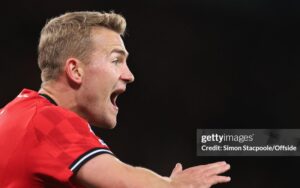 Định mệnh của De Ligt là MU