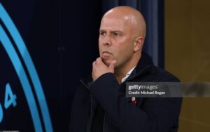 Phong độ Liverpool lao dốc và nỗi ám ảnh sân khách 