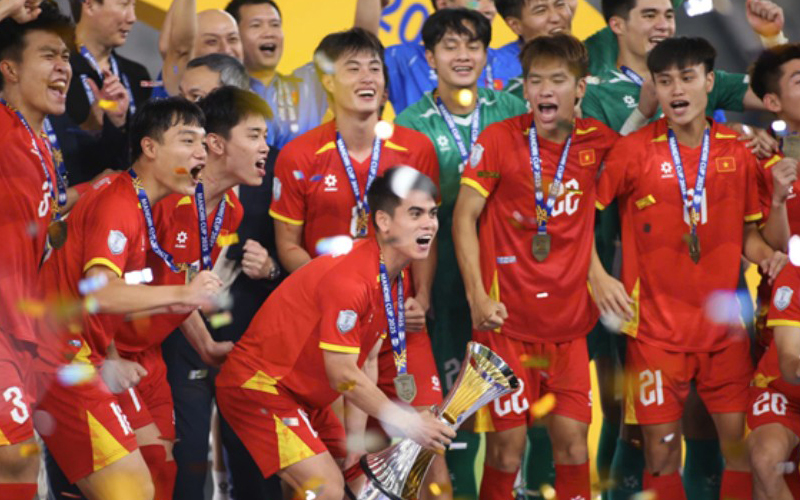 U22 Việt Nam sẵn sàng xuất trận, PCT Trần Anh Tú tuyên bố chuẩn bị cho mọi kịch bản