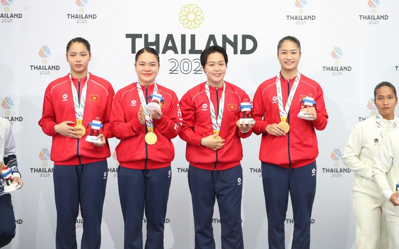 Karate Việt Nam 4 lần đánh bại Thái Lan để xếp thứ nhất