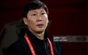 HLV Kim Sang-sik trước ngưỡng cửa lịch sử