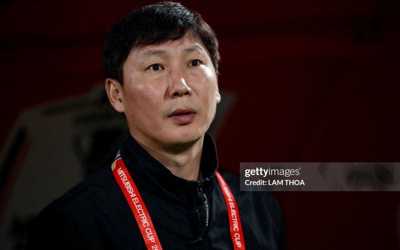 HLV Kim Sang-sik trước ngưỡng cửa lịch sử