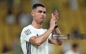 Ronaldo sống như vua chúa ở Saudi Arabia