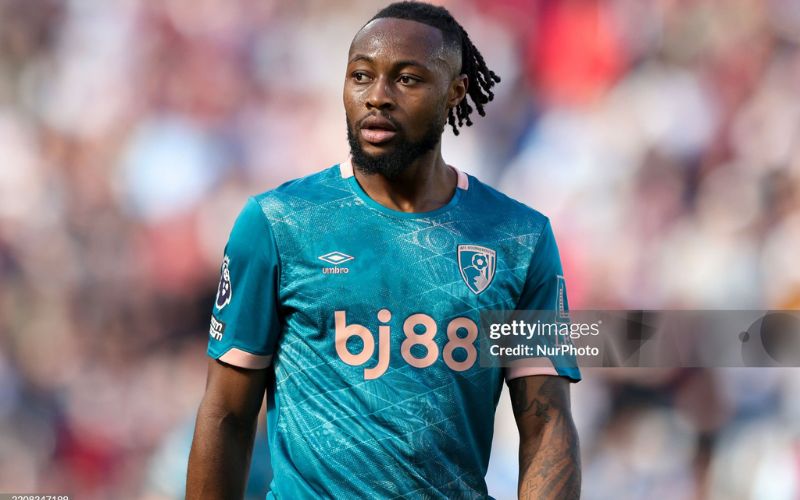 Tiền đạo 65 triệu bảng thành hàng hot