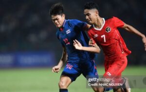Ferdinan chấn thương, U22 Indonesia gặp nguy