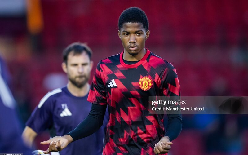 Chido Obi đang làm gì tại Manchester United?