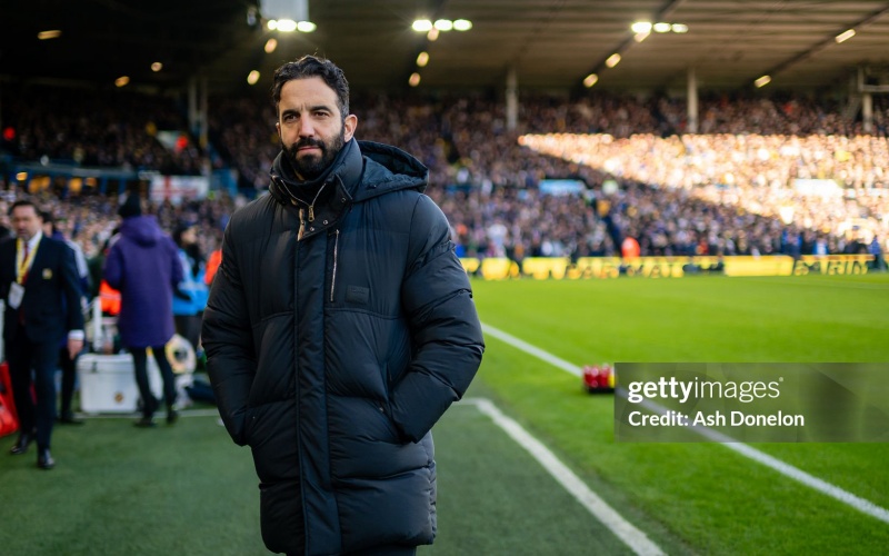 Amorim khó trụ lại MU