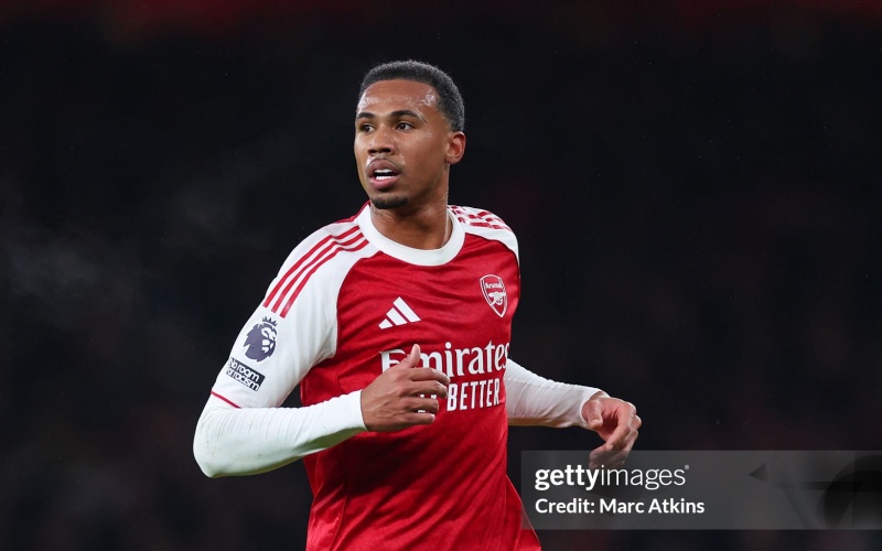 Arsenal lại rơi vào vòng xoáy chu kỳ buông?