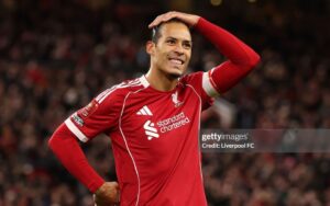 Van Dijk vẫn là điểm tựa lớn nhất của Liverpool