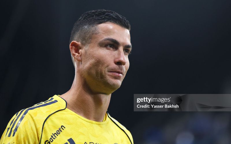 Ronaldo gây chấn động La Liga sau thương vụ Almeria