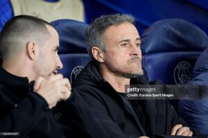 Man United khó có được Luis Enrique
