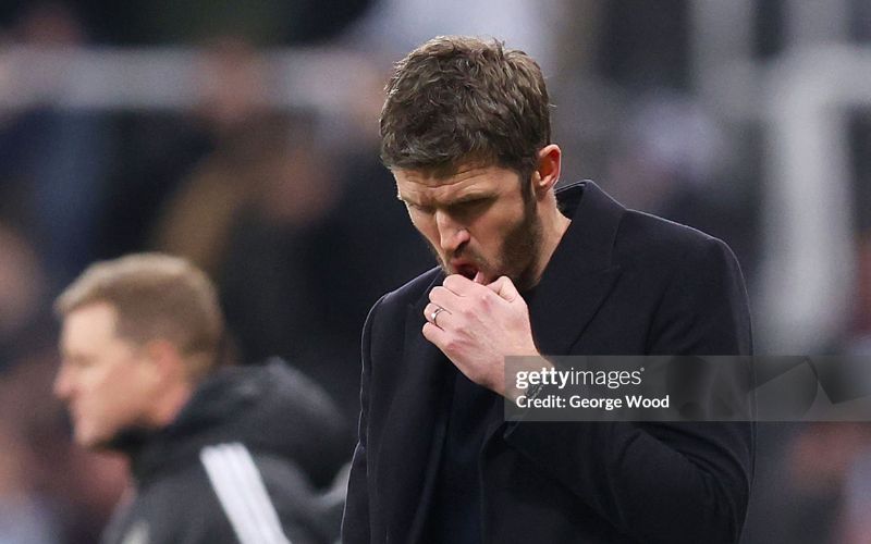 Những vết nứt trong lối chơi của MU