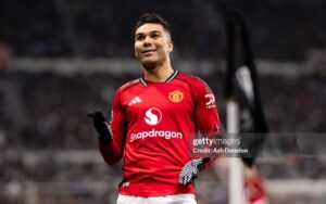 MU chuẩn bị chia tay Casemiro, phòng thay đồ xáo trộn