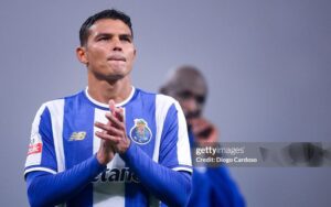 Huyền thoại sống Thiago Silva