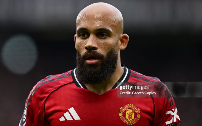 Mbeumo “đuối sức” vì lịch bay 33.000 km