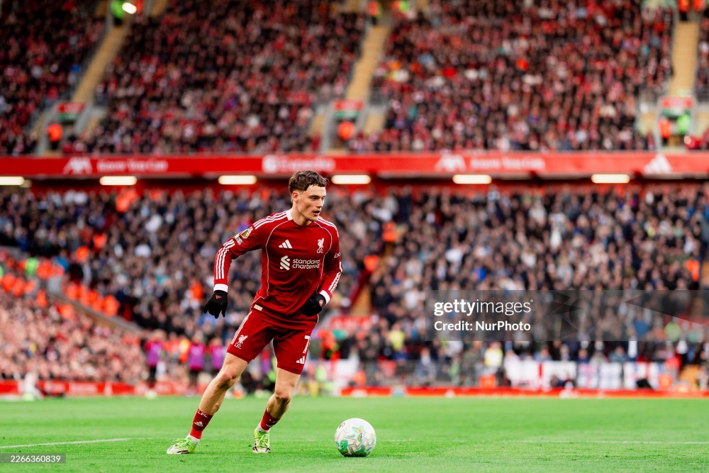 Arne Slot tính ‘đại phẫu’ Liverpool trước giờ G Champions League