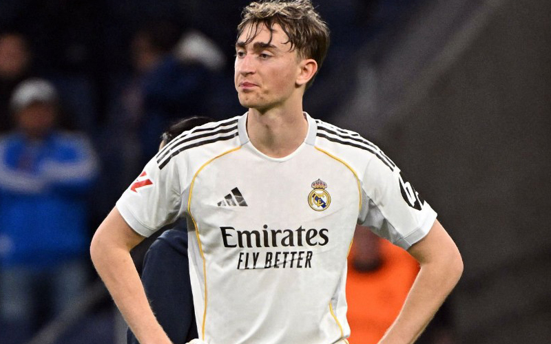 Từ hiện tượng Premier League đến tâm bão Bernabéu: Dean Huijsen đang đứng trước thử thách lớn nhất sự nghiệp