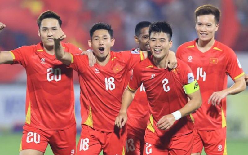 Tuyển Việt Nam bứt phá trên BXH FIFA, trở lại nhóm 100 đội mạnh nhất